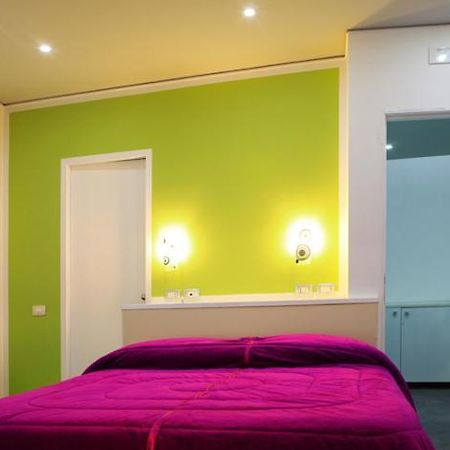 The Fresh Glamour Accommodation ナポリ 部屋 写真